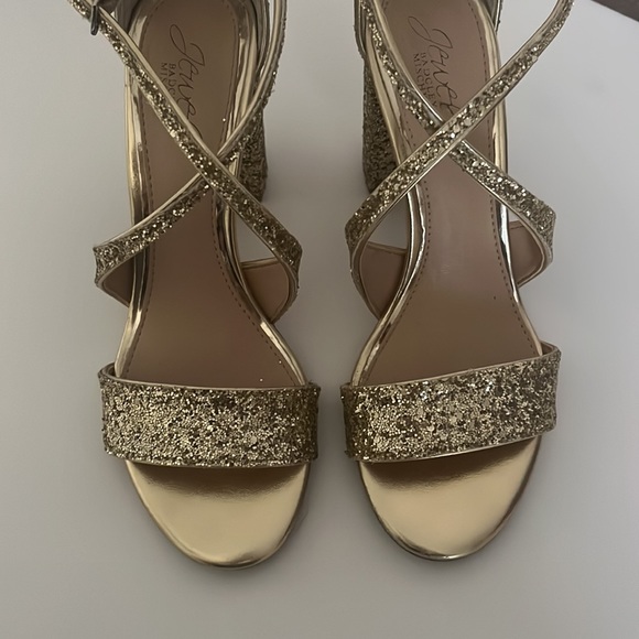 Gold Heels - Picture 3 of 3